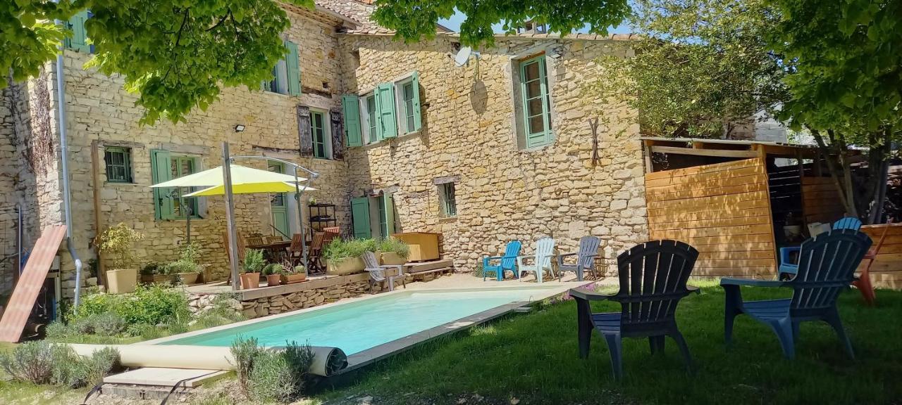 Chambre Du Tilleul - Charme, Confort Et Piscine Sigonce Luaran gambar